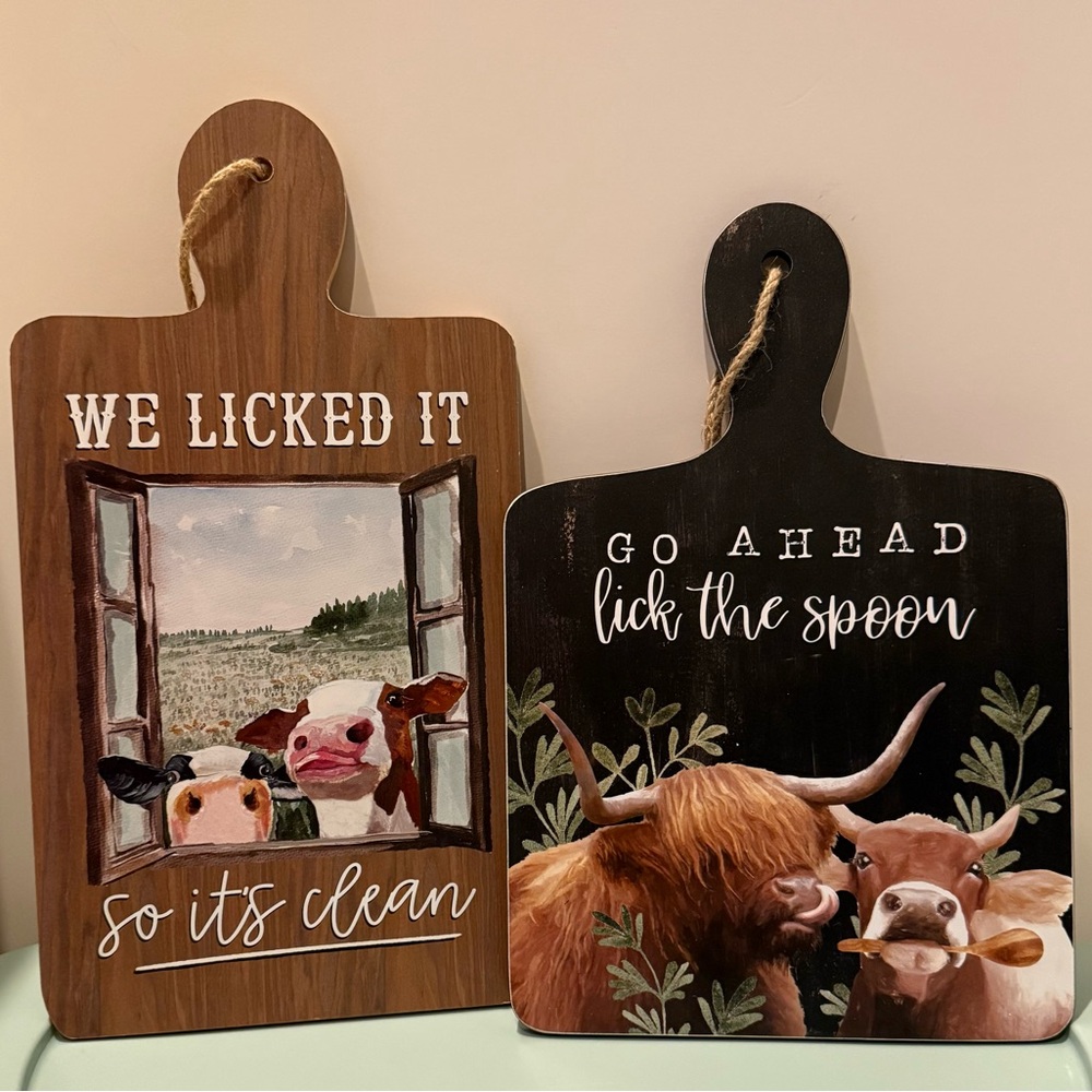 Rustic Farmhouse Decorative Cutting Boards- Set of 2- NWT